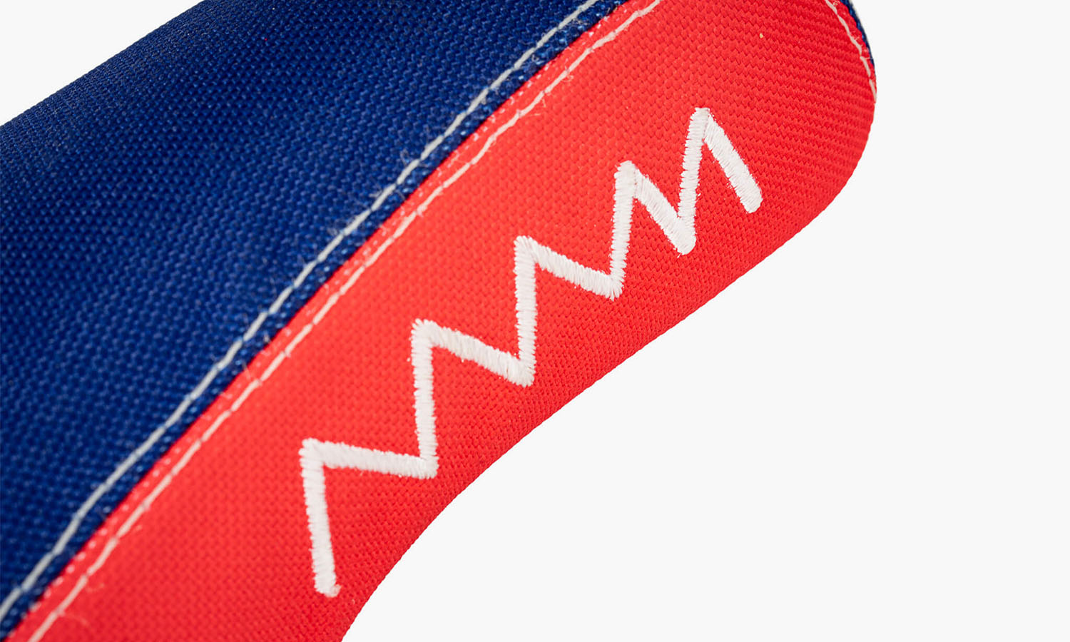 Сідло WeThePeople TEAM PIVOTAL fat padded Синє/червоне/жовте SIGNATURE 6 Сідло WeThePeople TEAM PIVOTAL fat padded Синє/червоне/жовте SIGNATURE 6