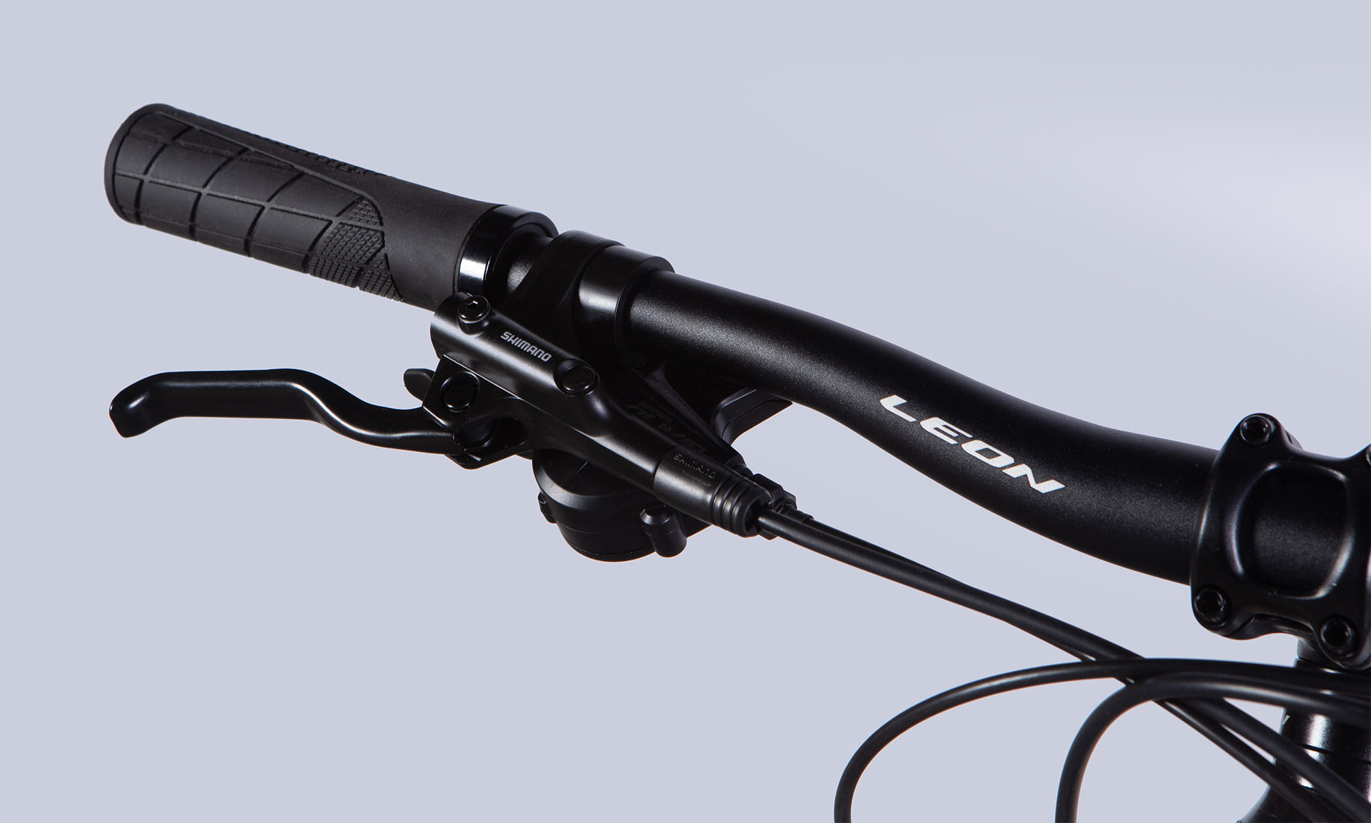 Велосипед Leon XC 80 HDD 27,5", размер M, рама 18", 2025, серебристый с черным  6