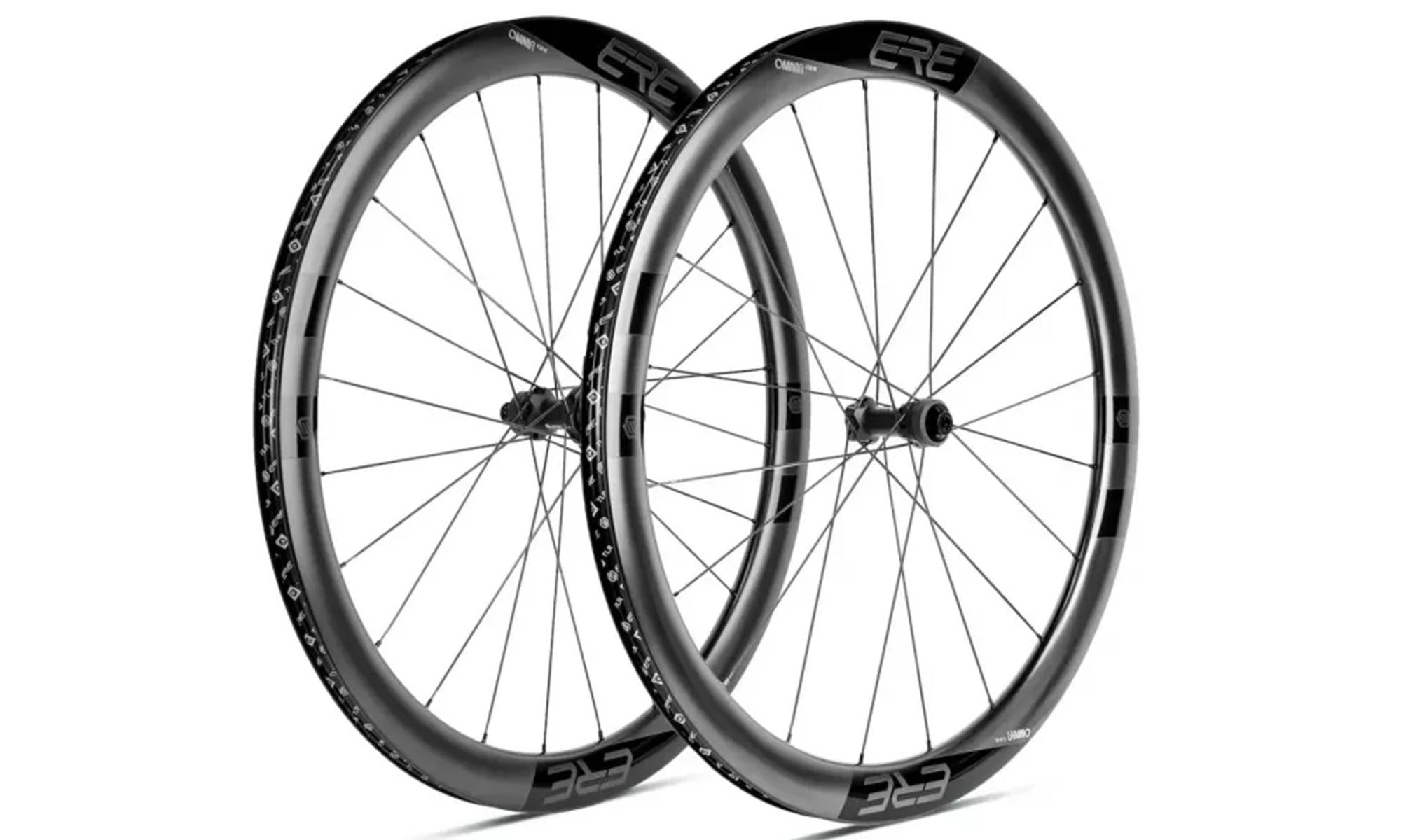 Колесо переднее + заднее 28" ERE OMNIA II CLR45 CARBON, Road, 100x12/142x12, CL, HG11, tubeless, черный сатин Колесо переднее + заднее 28" ERE OMNIA II CLR45 CARBON, Road, 100x12/142x12, CL, HG11, tubeless, черный сатин