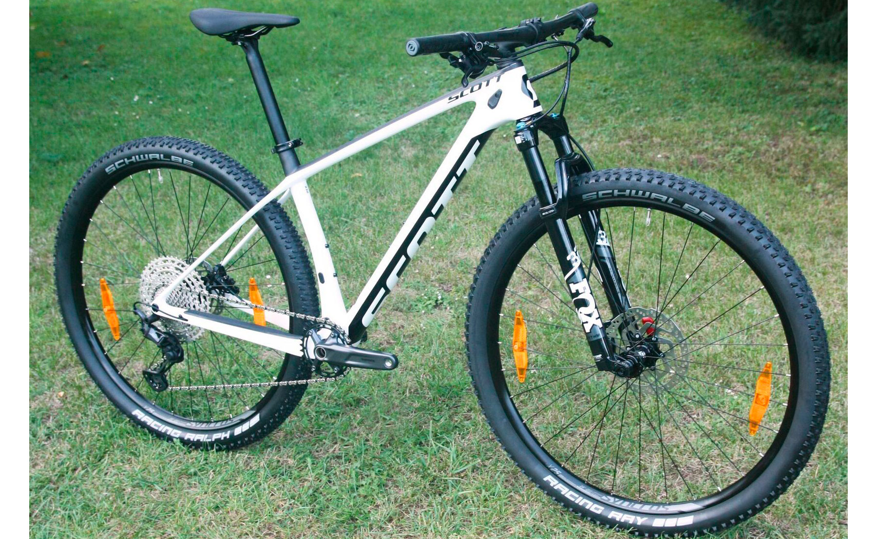Фотография Велосипед SCOTT Scale 930 29" размер М white 2