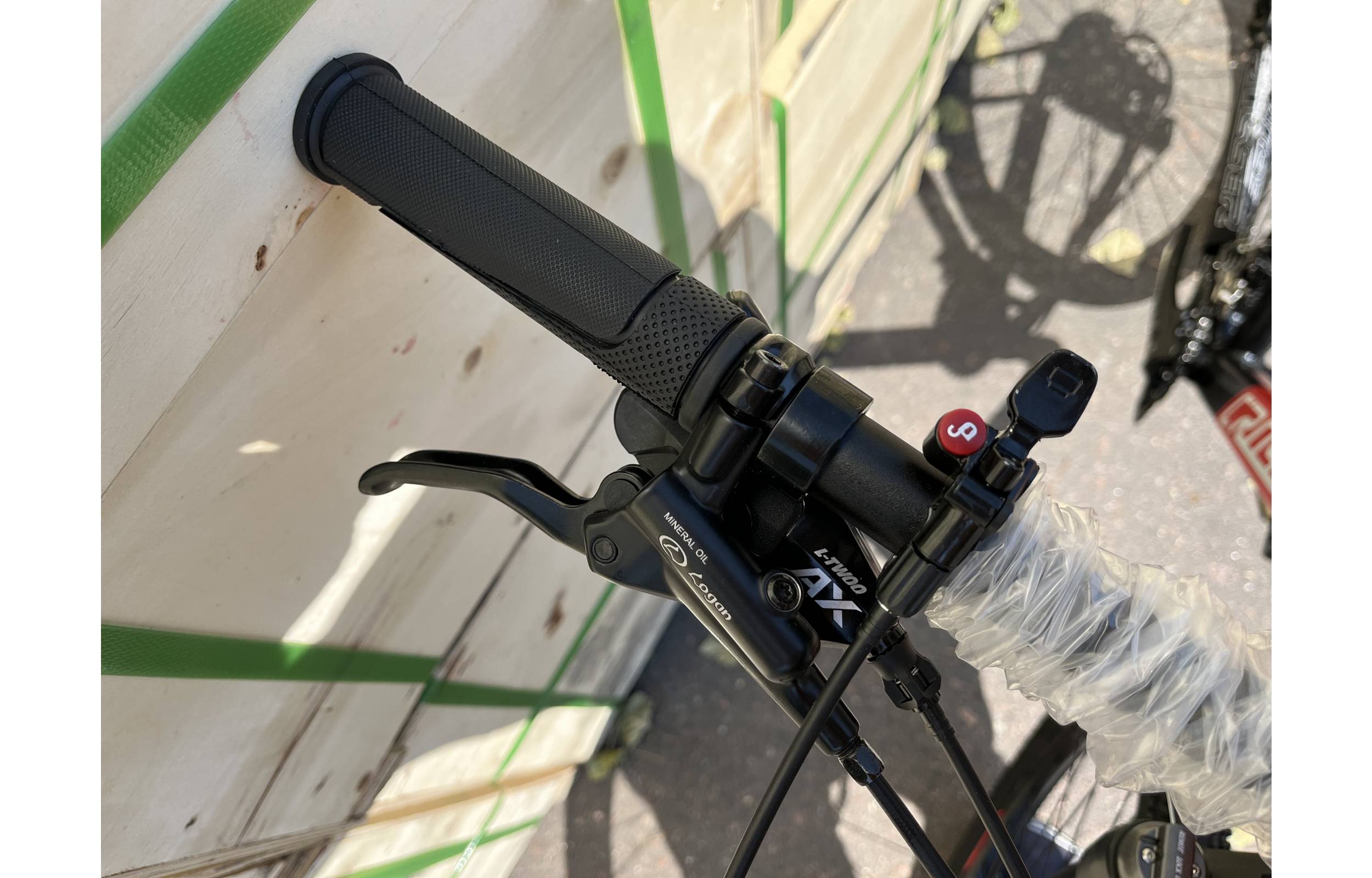 Фотографія Велосипед Crosser MT-041 2x12 29" розмір XL рама 21 2022 Чорно-червоний 2