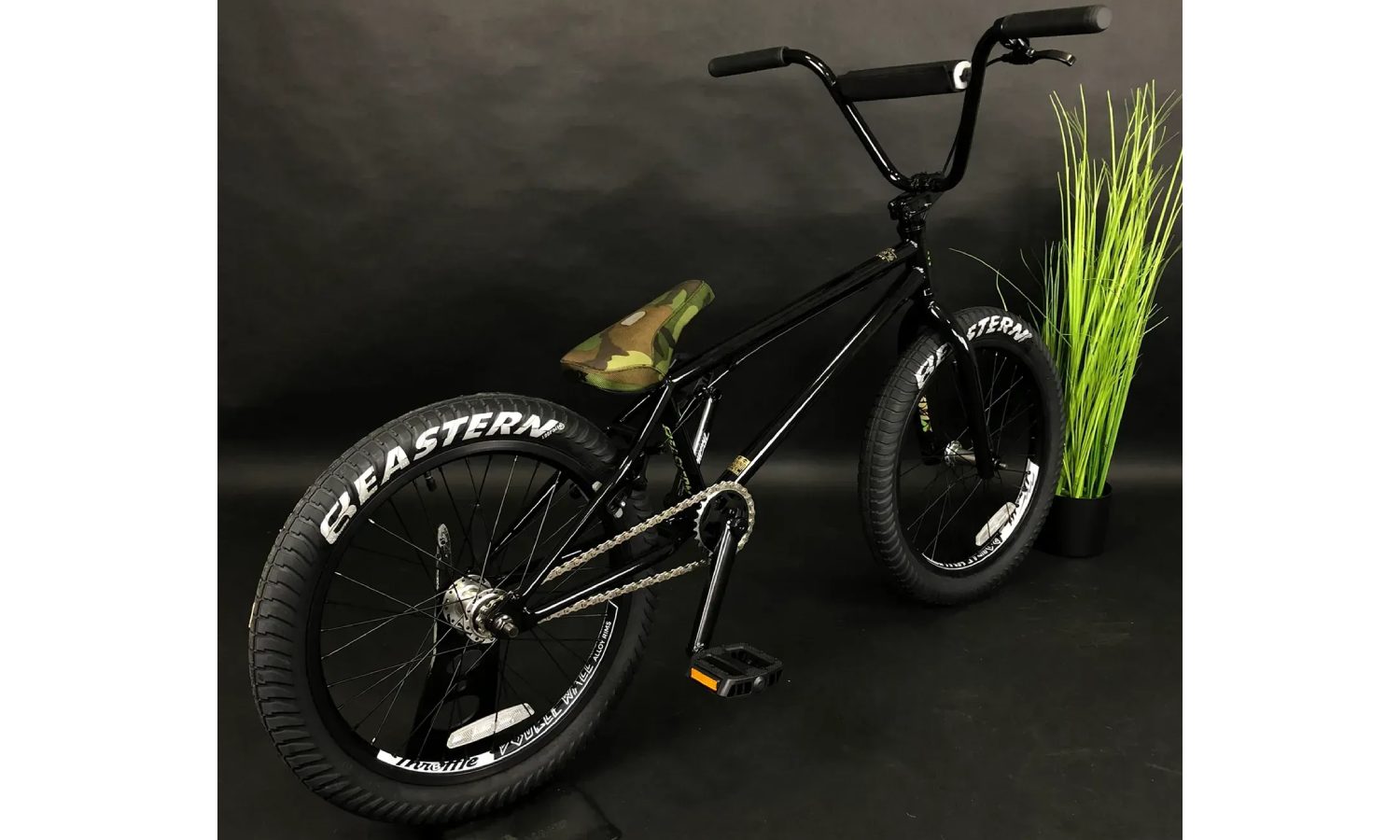 Велосипед Eastern BMX THUNDERBIRD 1 20" рама 21.0 " черный 7