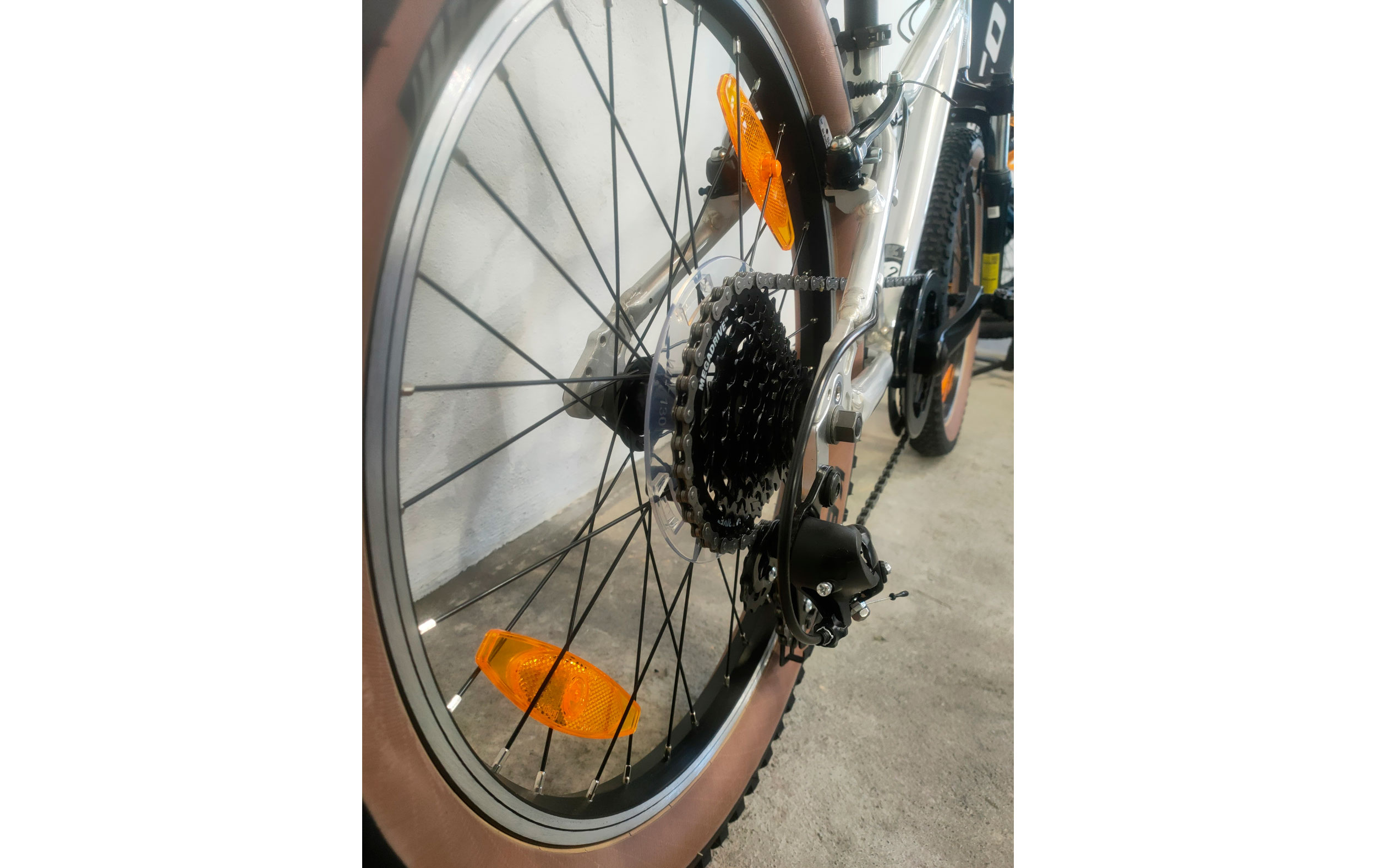 Фотографія Велосипед SCOTT Scale 20" Silver (CN) 3