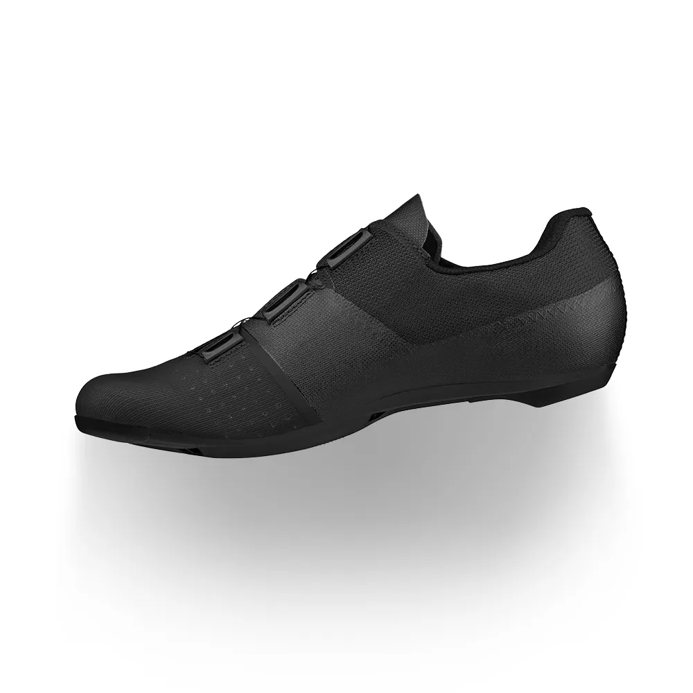 Фотография Обувь Fizik Tempo Overcurve R4 размер UK 8 (42 270мм), Черные 4