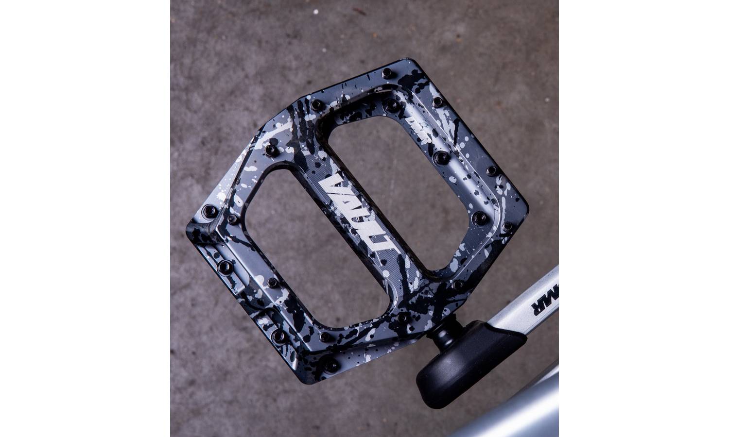 Педалі DMR Vault SE - Liquid Camo Grey 5 Педалі DMR Vault SE - Liquid Camo Grey 5