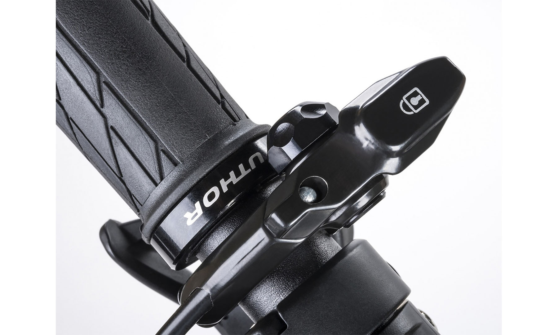 Велосипед AUTHOR Synergy 29", 2024, размер M, рама 18", цвет черный (зеленый) // черный 4