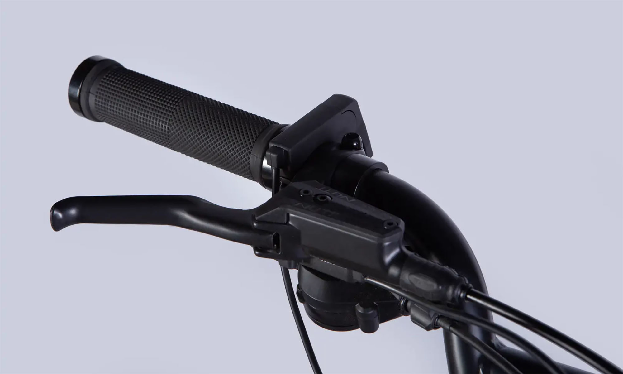 Велосипед с электроприводом Dorozhnik ADAMANT HDD 20", размер M, рама-18,5" 48B, 17.5А*ч, 750Вт, год 2026, серебристый 3