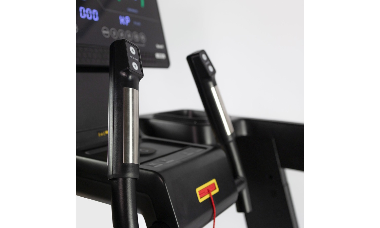 Беговая дорожка FitLogic T745 3