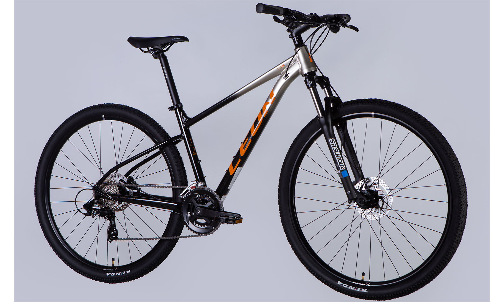 Велосипед Leon TN 100 HDD 29", размер M, рама 17", год 2025, серебристо-черный 5 Велосипед Leon TN 100 HDD 29", размер M, рама 17", год 2025, серебристо-черный 5
