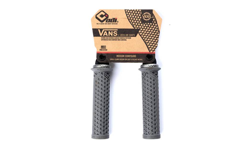 Грипсы ODI Vans v2.1 Lock-On MTB Closed End Graphite/Gray Checker 3 Грипсы ODI Vans v2.1 Lock-On MTB Closed End Graphite/Gray Checker 3