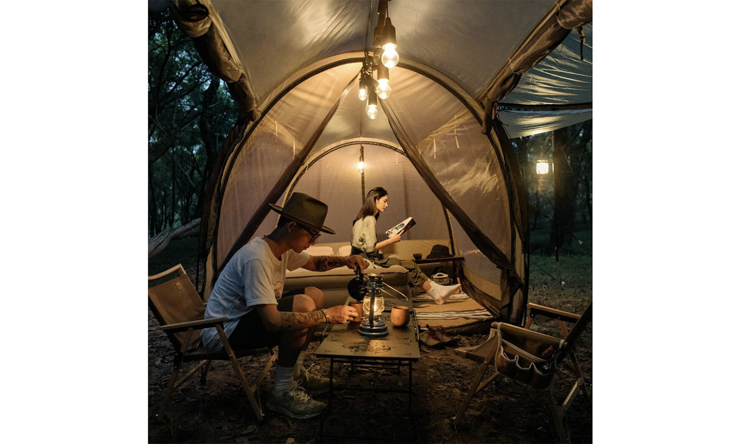 Фотографія Ліхтар вуличного освітлення кемпінговий з акумулятором Naturehike NH21ZM002, коричневий 2