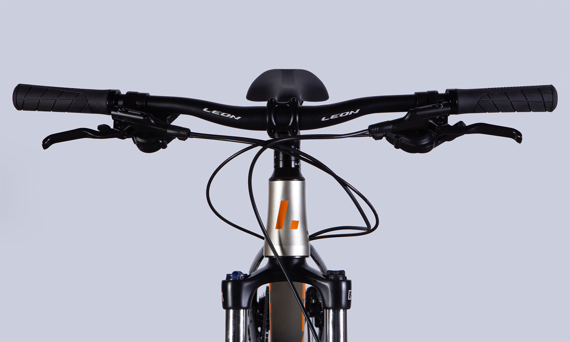 Велосипед Leon XC 80 HDD 27,5", размер M, рама 18", 2025, серебристый с черным  5