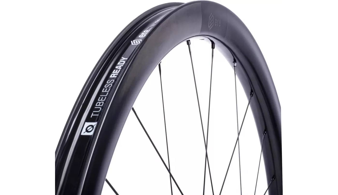 Колесо пер. + задн. 28" ERE TENACI GA40 CARBON, Gravel, 100x12/142x12, CL, HG11, tubeless, черный глянец 2