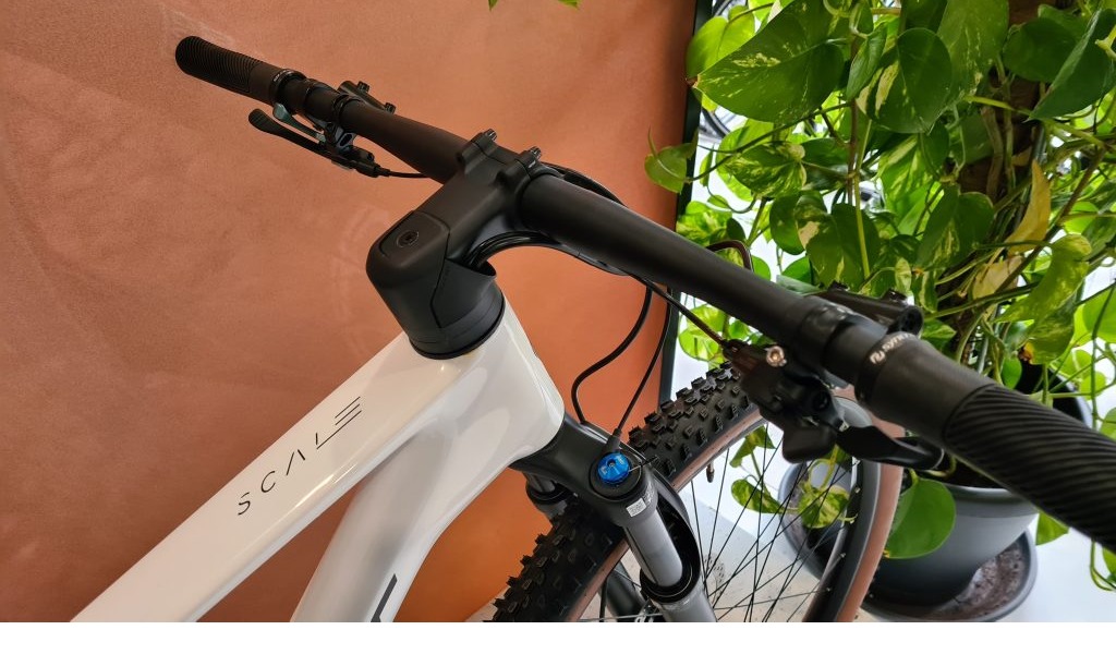 Велосипед SCOTT SCALE 930 29" размер XL 2024 белый 3 Велосипед SCOTT SCALE 930 29" размер XL 2024 белый 3