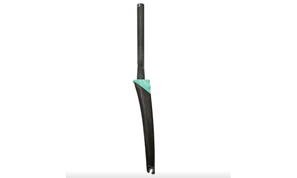 Вилка BIANCHI Fork 28" CB Oltre Aero Carbon 2017 Black 2