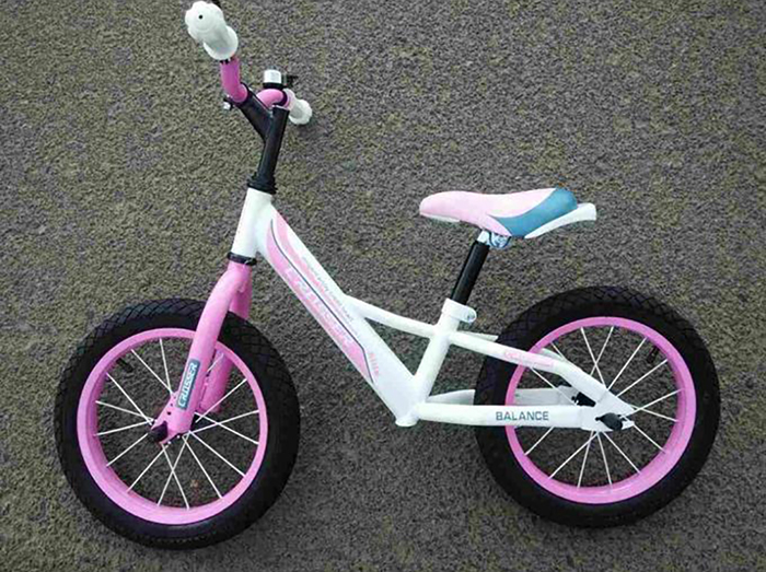 Фотография Беговел Crosser Balance bike 16"  Бело-розовый