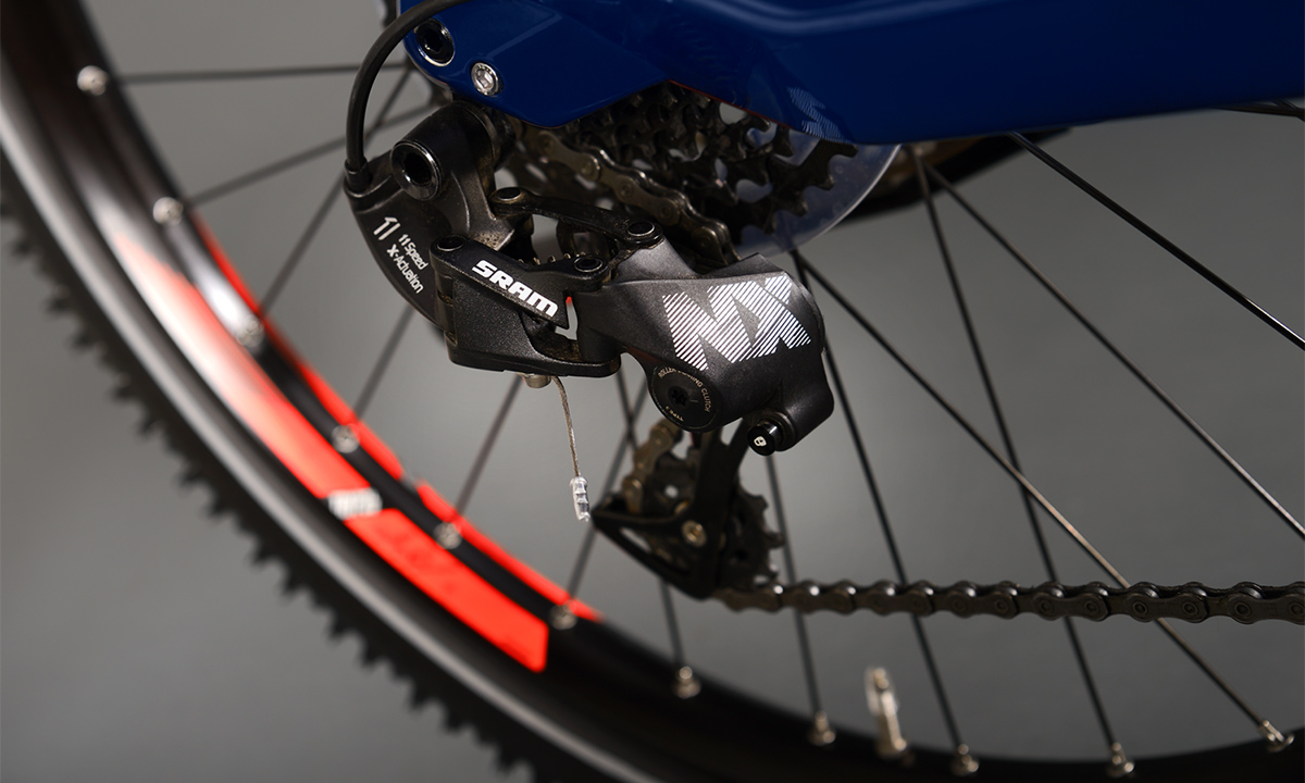 Фотография Электровелосипед Haibike XDURO Adventr 5.0 27,5" (2020) 2020 Бело-синий 4