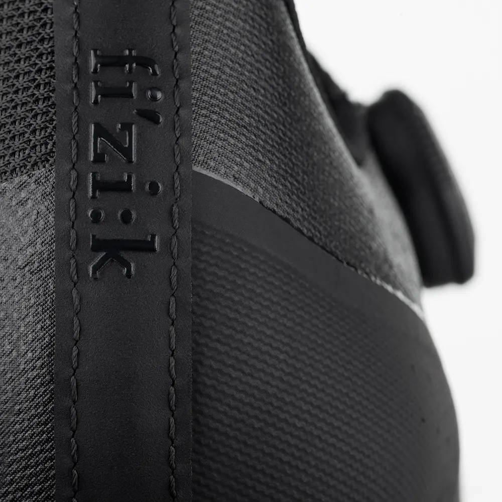 Обувь Fizik Tempo Overcurve R4 размер UK 7,75 (41,5 267мм), Черные 5