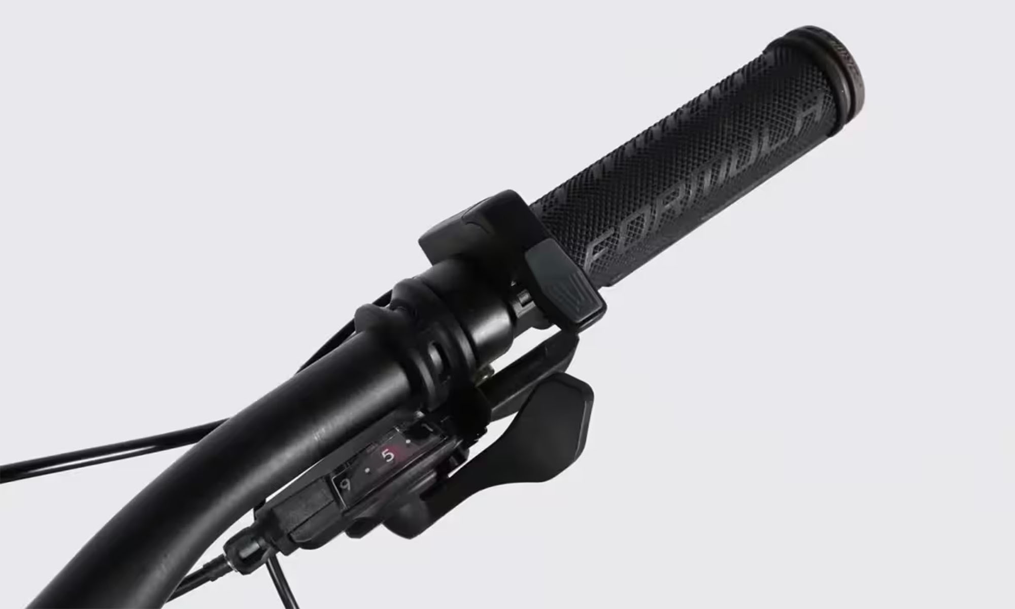 Велосипед с электроприводом Formula eZEPHYR 3.0 DD CS 29", размер L, рама-19", 48 B 20 А*ч 500 Вт, год 2026, темно-серый 6 Велосипед с электроприводом Formula eZEPHYR 3.0 DD CS 29", размер L, рама-19", 48 B 20 А*ч 500 Вт, год 2026, темно-серый 6