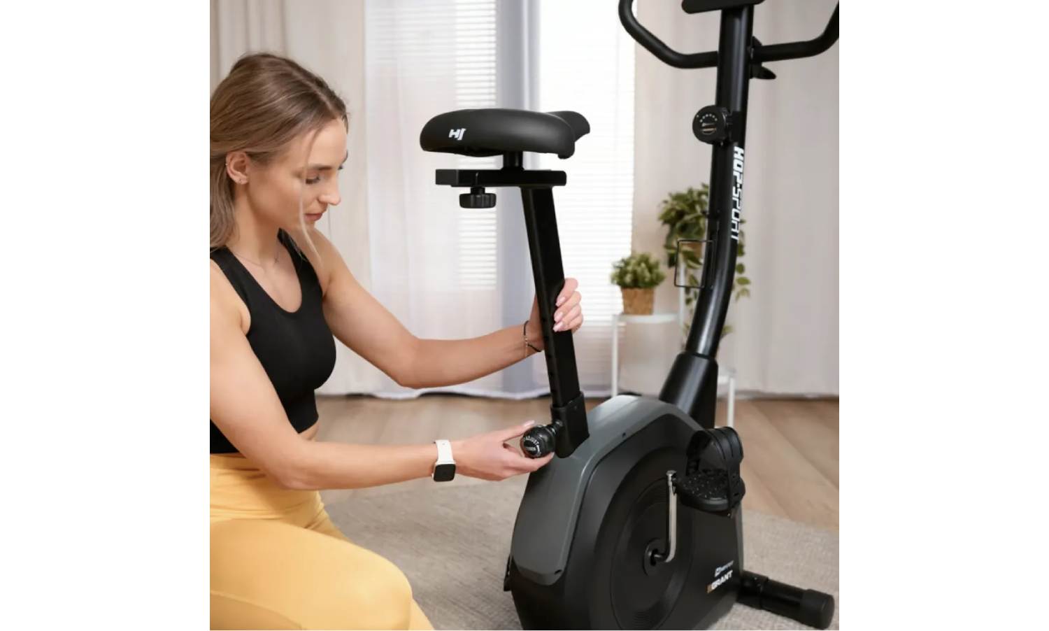 Велотренажер Hop-Sport HS-4000H Grant чорно-золотистий 5