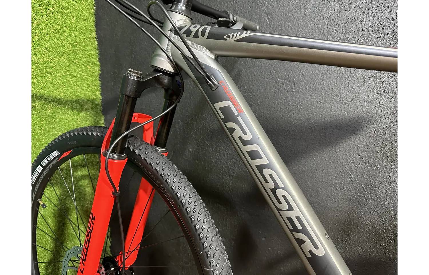 Фотография Велосипед Crosser Solo 2x9 Altus 29" размер XL рама 21 2023 Серо-красный 2