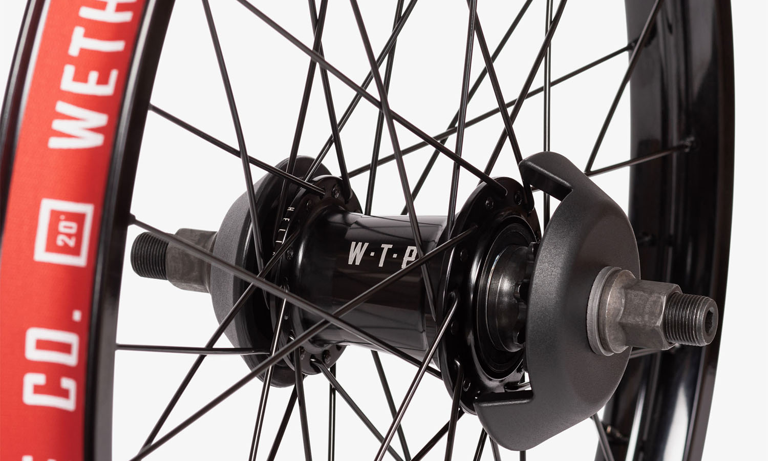Колесо заднє WeThePeople HELIX 20" LSD regular axle чорне з хабгардами 2 Колесо заднє WeThePeople HELIX 20" LSD regular axle чорне з хабгардами 2