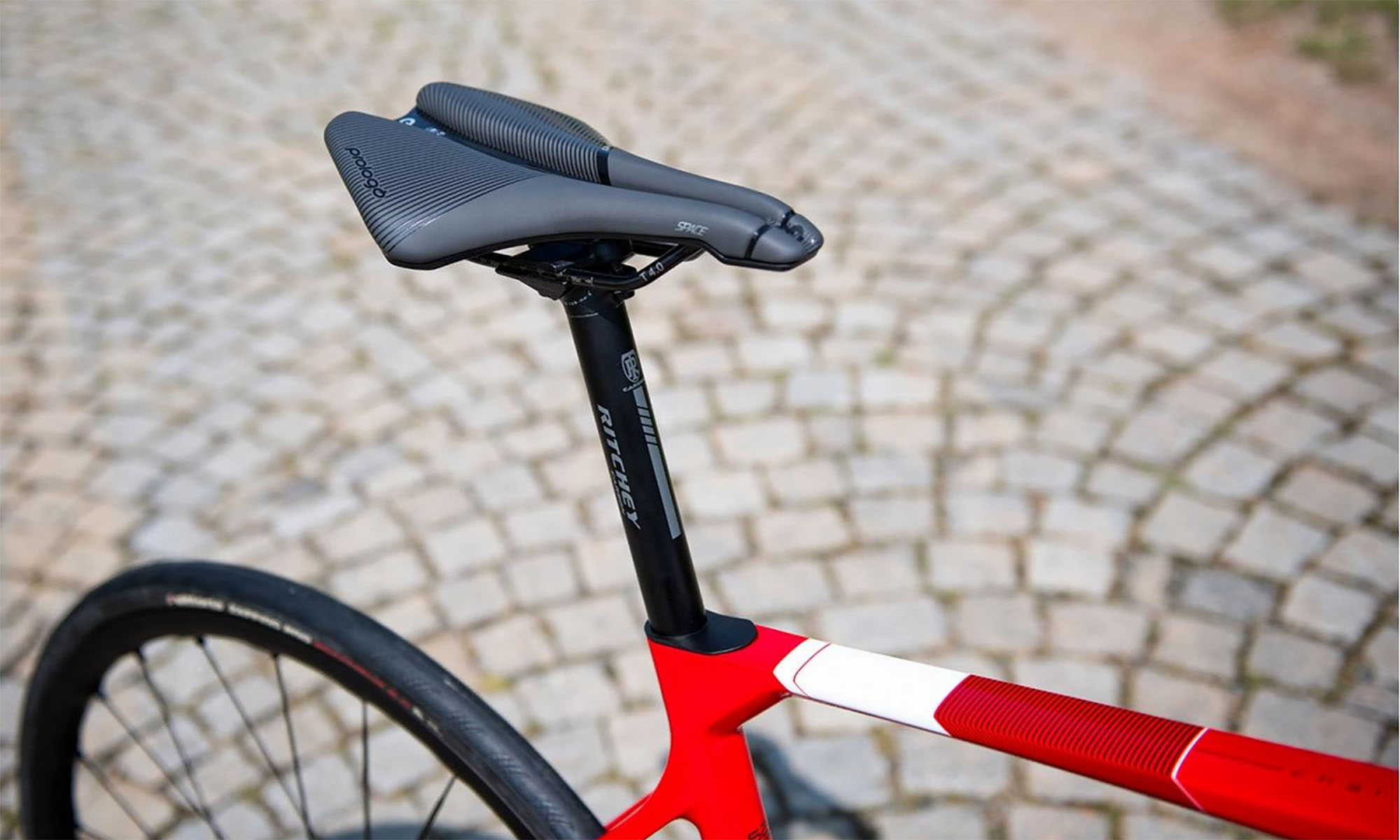 Велосипед AUTHOR CHARISMA 55i, 28" (700c), размер XL, рама 55 см, год 2026, красный 3