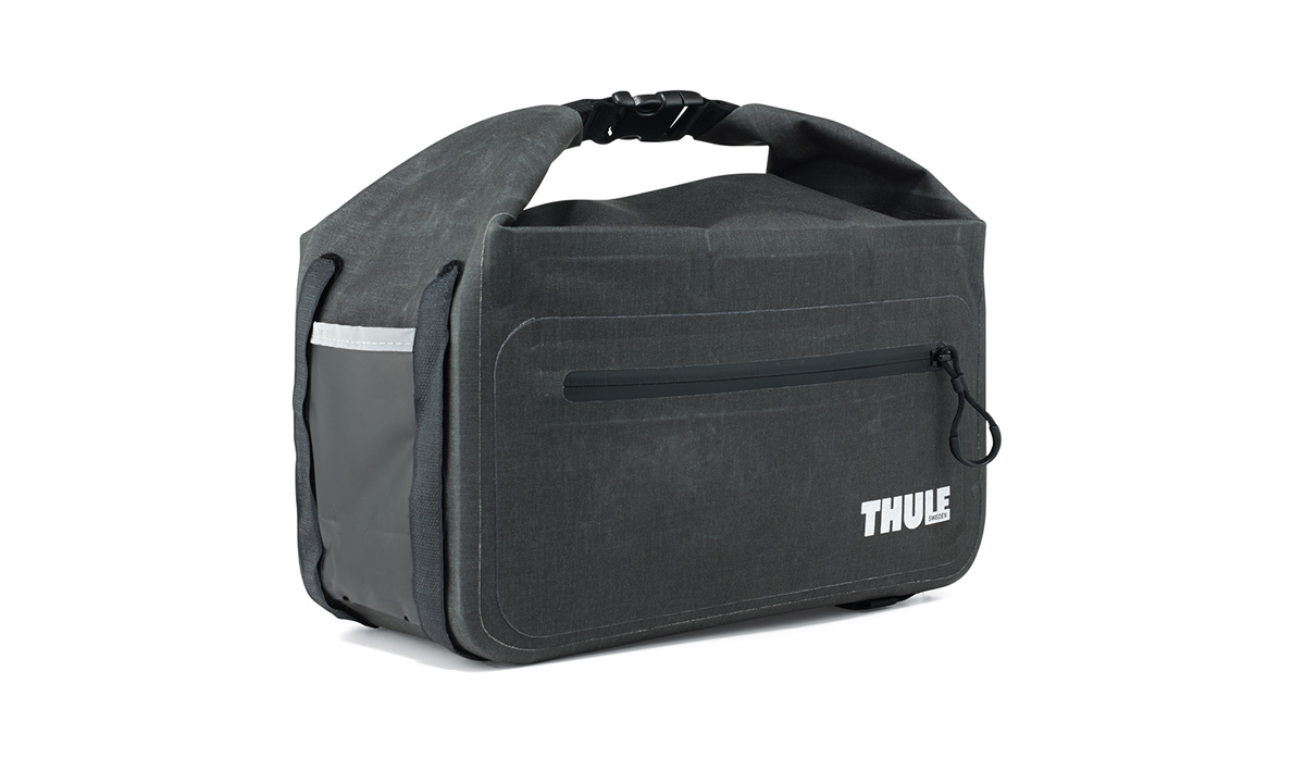 Фотография Сумка на багажник Thule Pack´n Pedal Thule Pack´n Pedal Trunk Bag, объем 11 л, черный