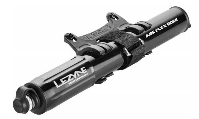 Ручний насос Lezyne Tech Drive HV, розмір S, 90psi, чорний Ручний насос Lezyne Tech Drive HV, розмір S, 90psi, чорний