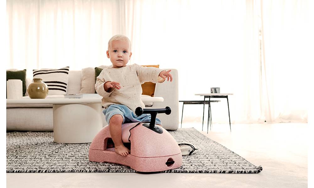 Толокар Scoot and Ride серии MyFirst розовый, 0,5+ 7 Толокар Scoot and Ride серии MyFirst розовый, 0,5+ 7