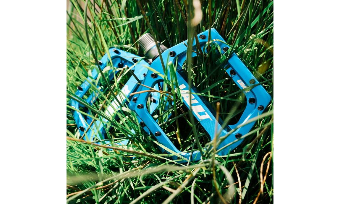 Педалі DMR Vault - Super Blue 5 Педалі DMR Vault - Super Blue 5