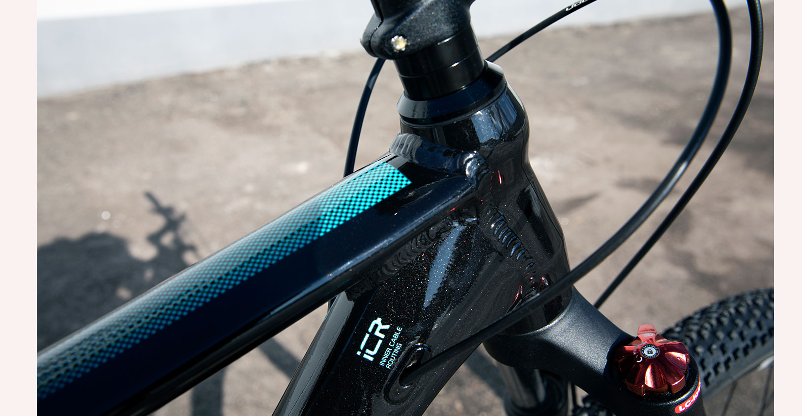 Велосипед Cyclone AX 29" розмір М рама 18" 2022 Чорний 4