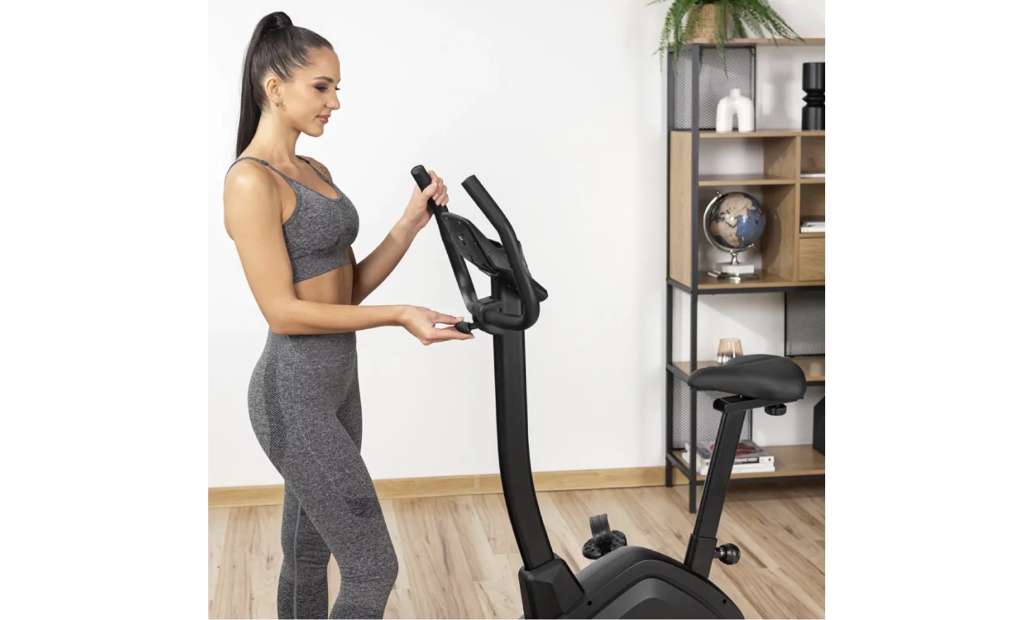 Велотренажер Gymtek XB1800 электромагнитный синий 16 Велотренажер Gymtek XB1800 электромагнитный синий 16