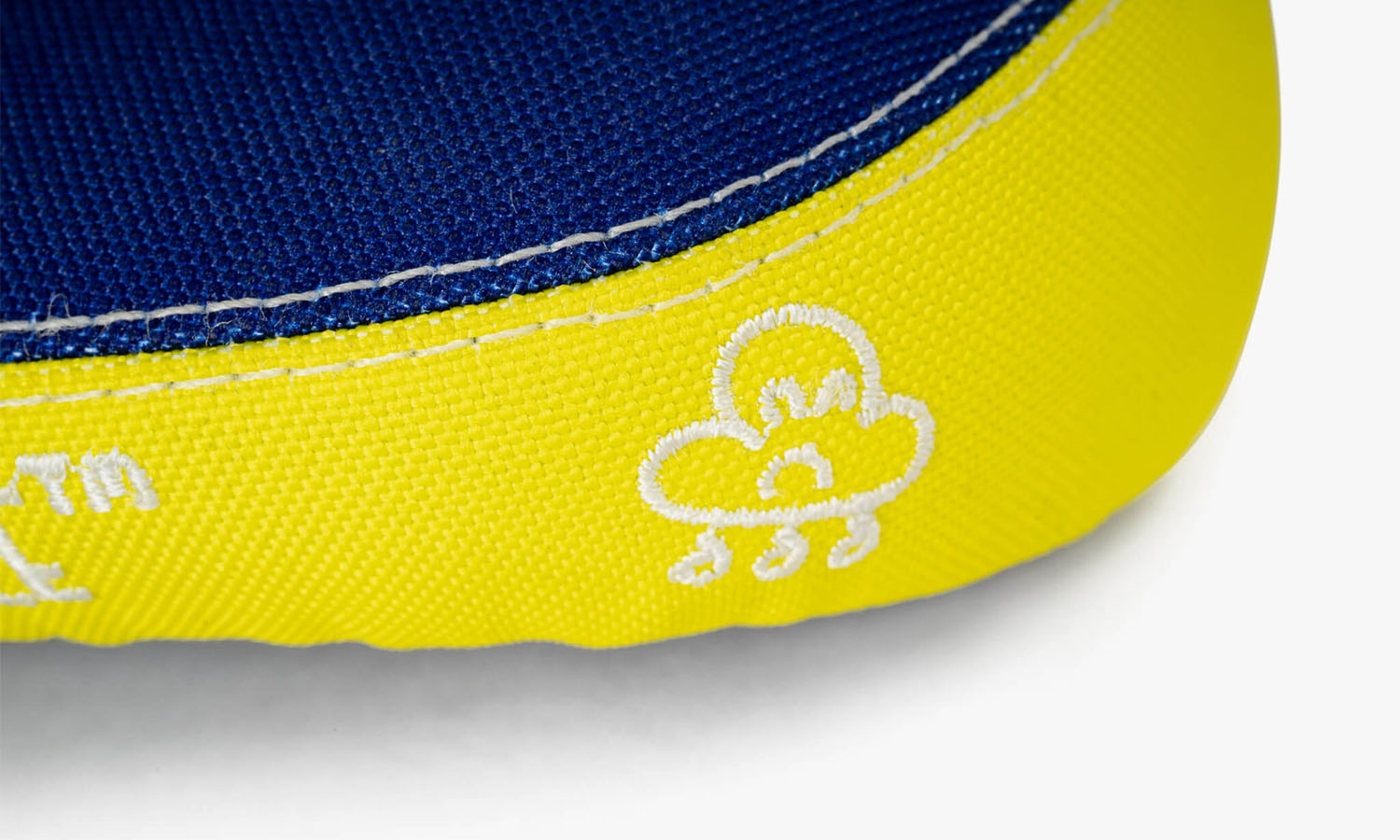 Сідло WeThePeople TEAM PIVOTAL fat padded Синє/червоне/жовте SIGNATURE 7 Сідло WeThePeople TEAM PIVOTAL fat padded Синє/червоне/жовте SIGNATURE 7