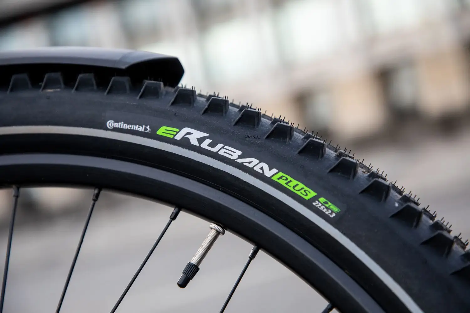Покрышка Continental eRuban Plus 27.5" x 2.60, не складная, Plus Breaker, Черная 4