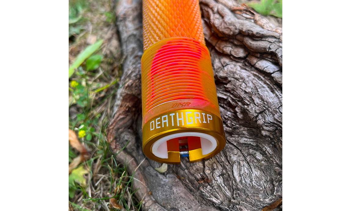 Замок на гріпси  DMR DeathGrip2 Lock On Gold 4