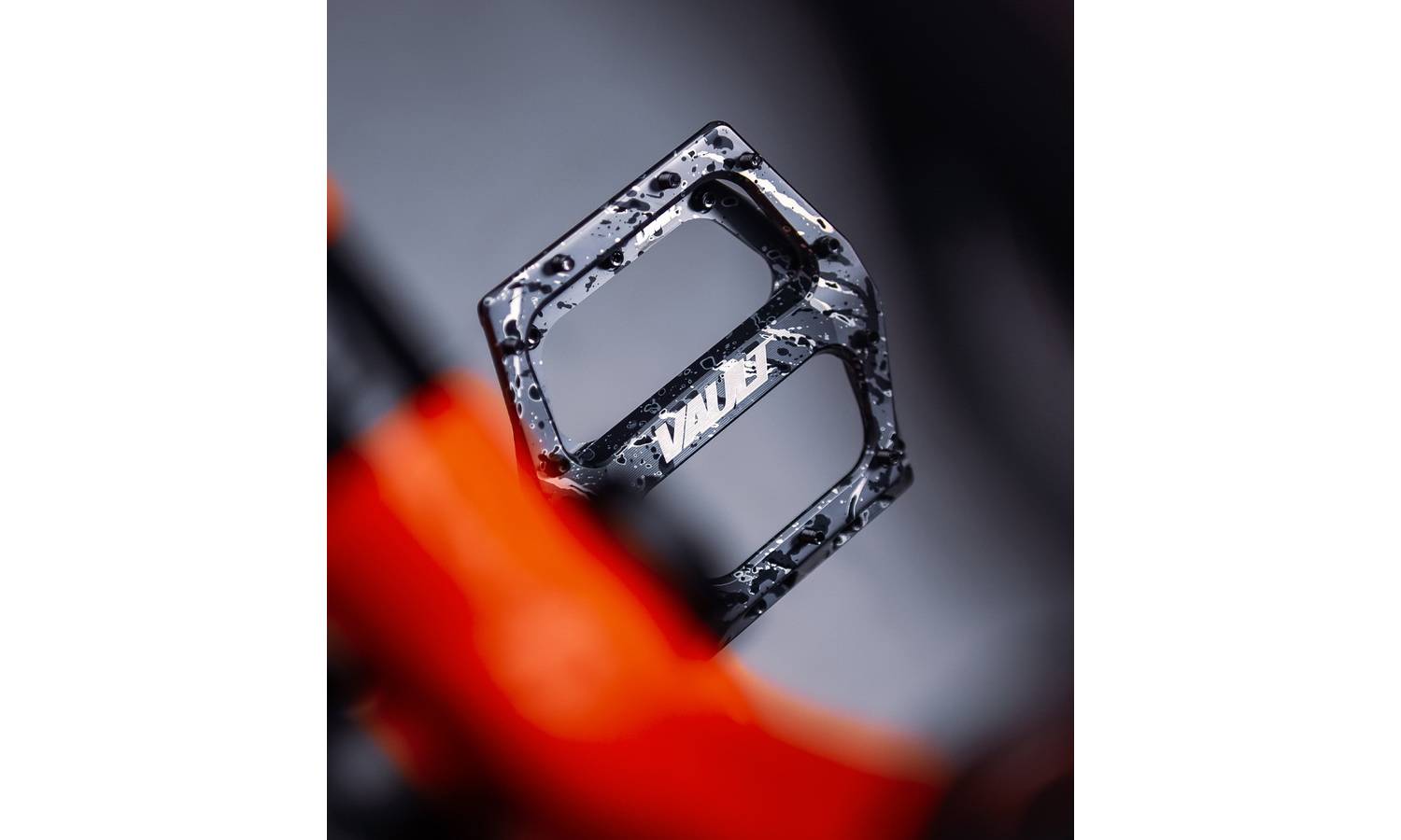 Педалі DMR Vault SE - Liquid Camo Grey 6 Педалі DMR Vault SE - Liquid Camo Grey 6