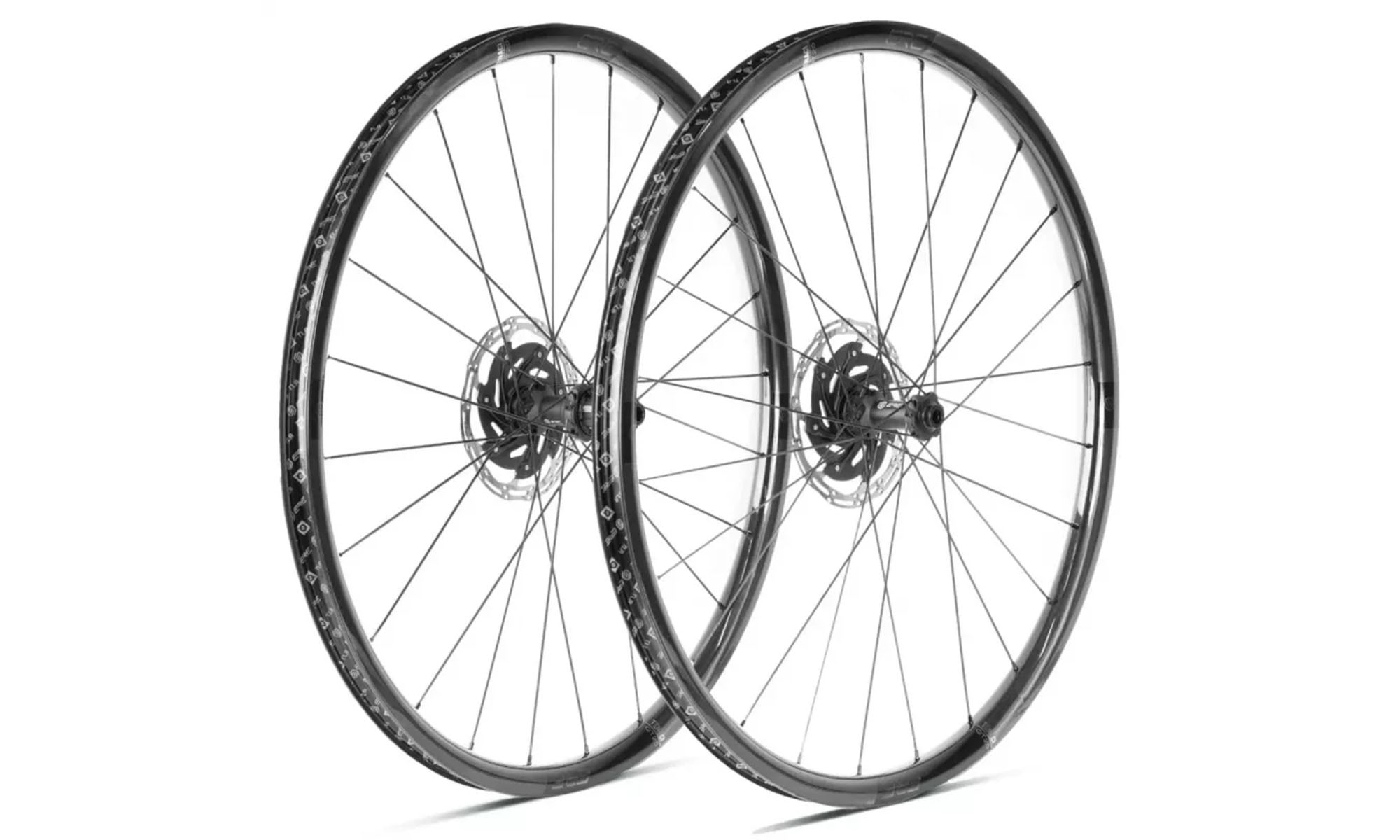 Колесо переднее + заднее 28" ERE TENACI GT25 CARBON, Gravel, 100x12/142x12, CL, MS12, tubeless, черный сатин Колесо переднее + заднее 28" ERE TENACI GT25 CARBON, Gravel, 100x12/142x12, CL, MS12, tubeless, черный сатин