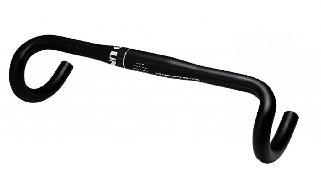 Руль UNO HB-CR21 31,8мм, 420мм черный Руль UNO HB-CR21 31,8мм, 420мм черный