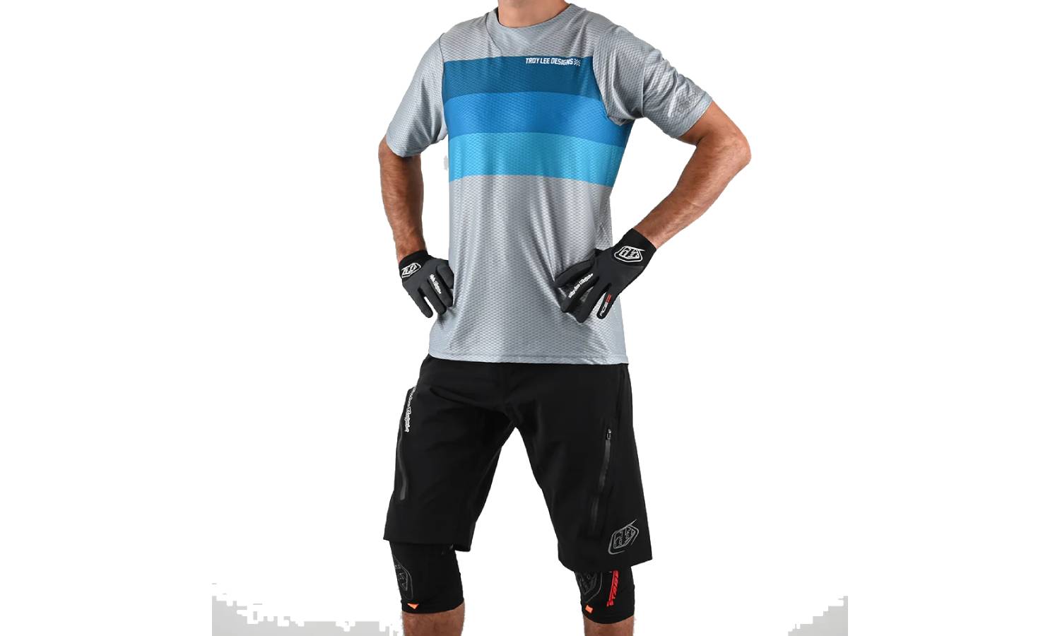 Велошорты TLD Resist Short размер L Black 3 Велошорты TLD Resist Short размер L Black 3