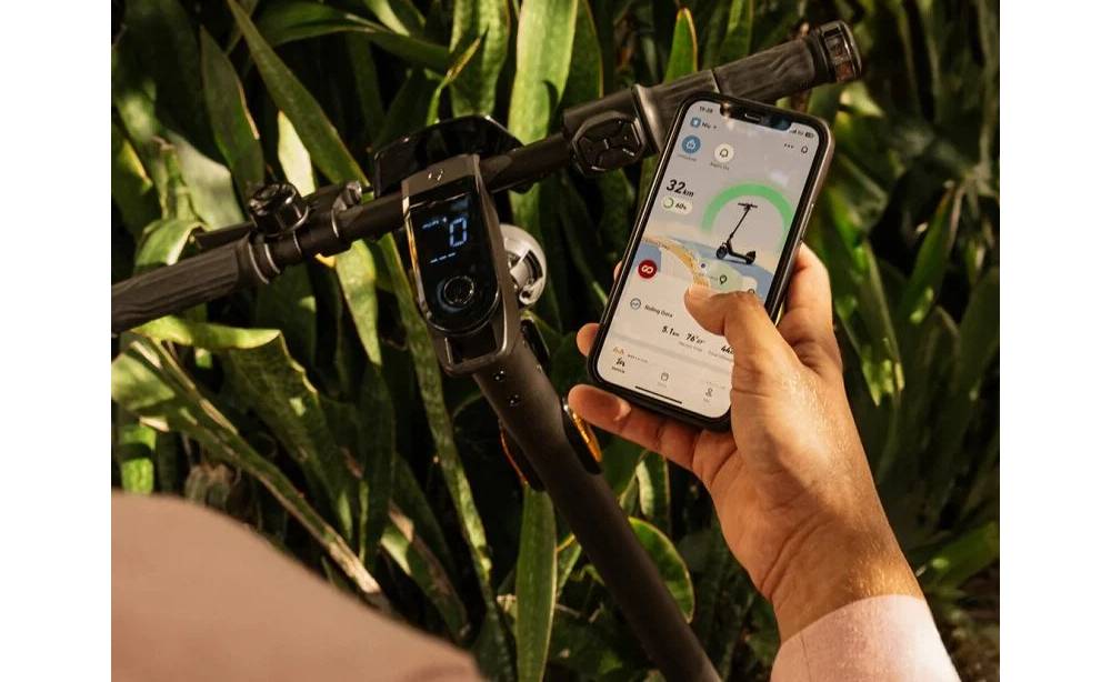 Электросамокат NIU KQi 200P 10", 350(700)W, 7.8Ah, App, Серый 5 Электросамокат NIU KQi 200P 10", 350(700)W, 7.8Ah, App, Серый 5