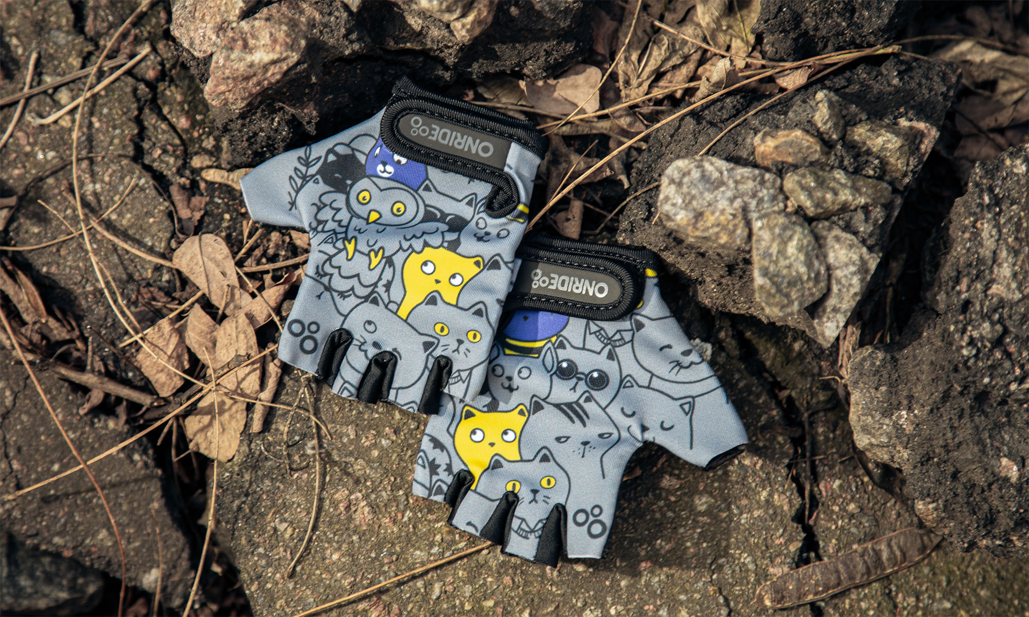 Перчатки детские ONRIDE Gem Котики, цвет серый / сине-желтый, размер 6Y 3