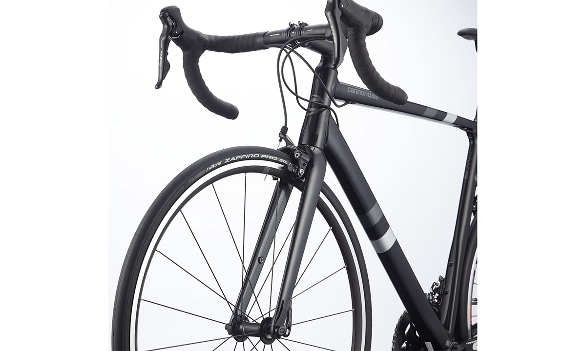 Фотографія Велосипед Cannondale CAAD13 105 28" (2021) 2020 black 4