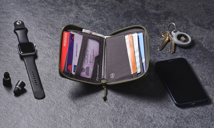 Гаманець Lifeventure Recycled RFID Bi-Fold Wallet olive 5