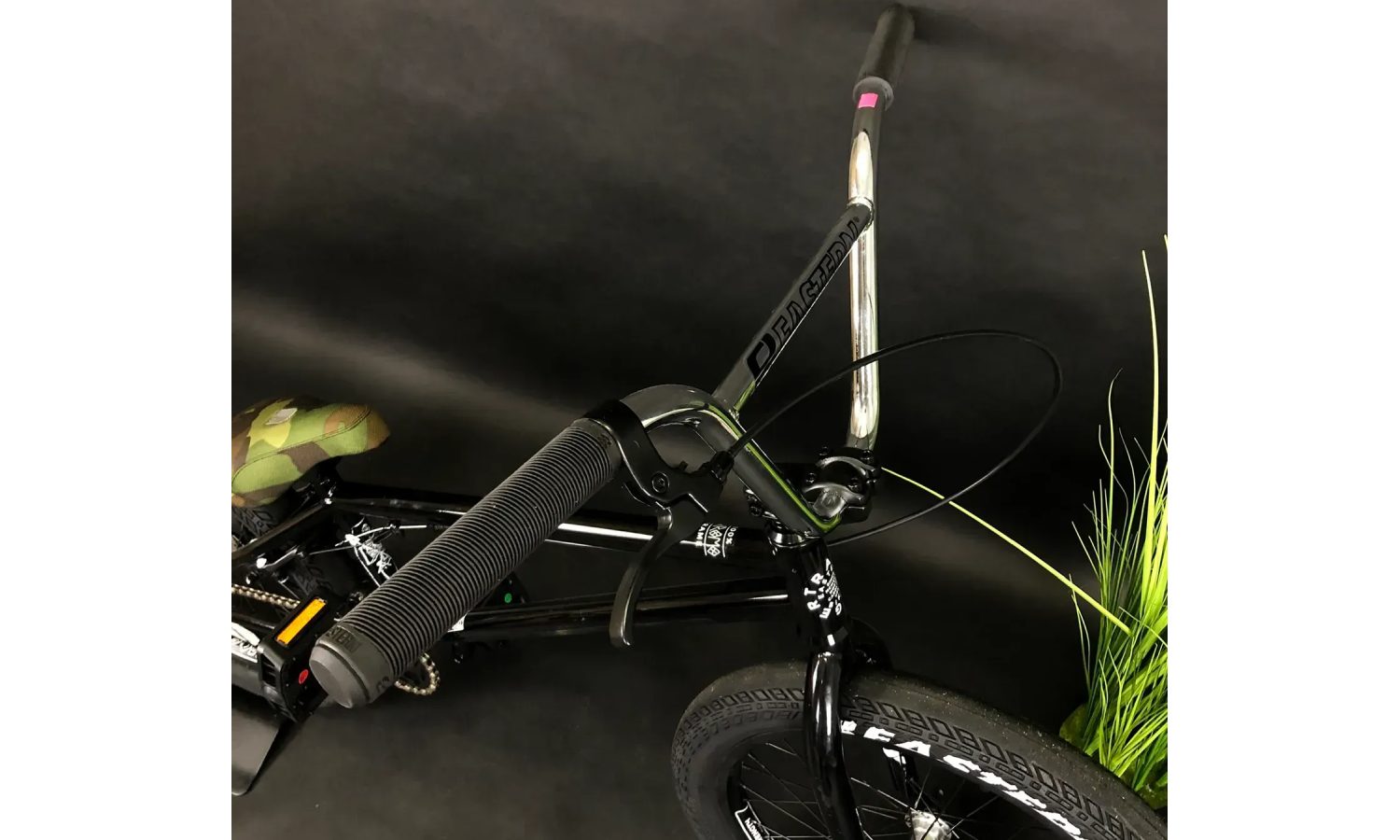 Велосипед Eastern BMX Traildigger 20" рама 20,75" черный 5 Велосипед Eastern BMX Traildigger 20" рама 20,75" черный 5