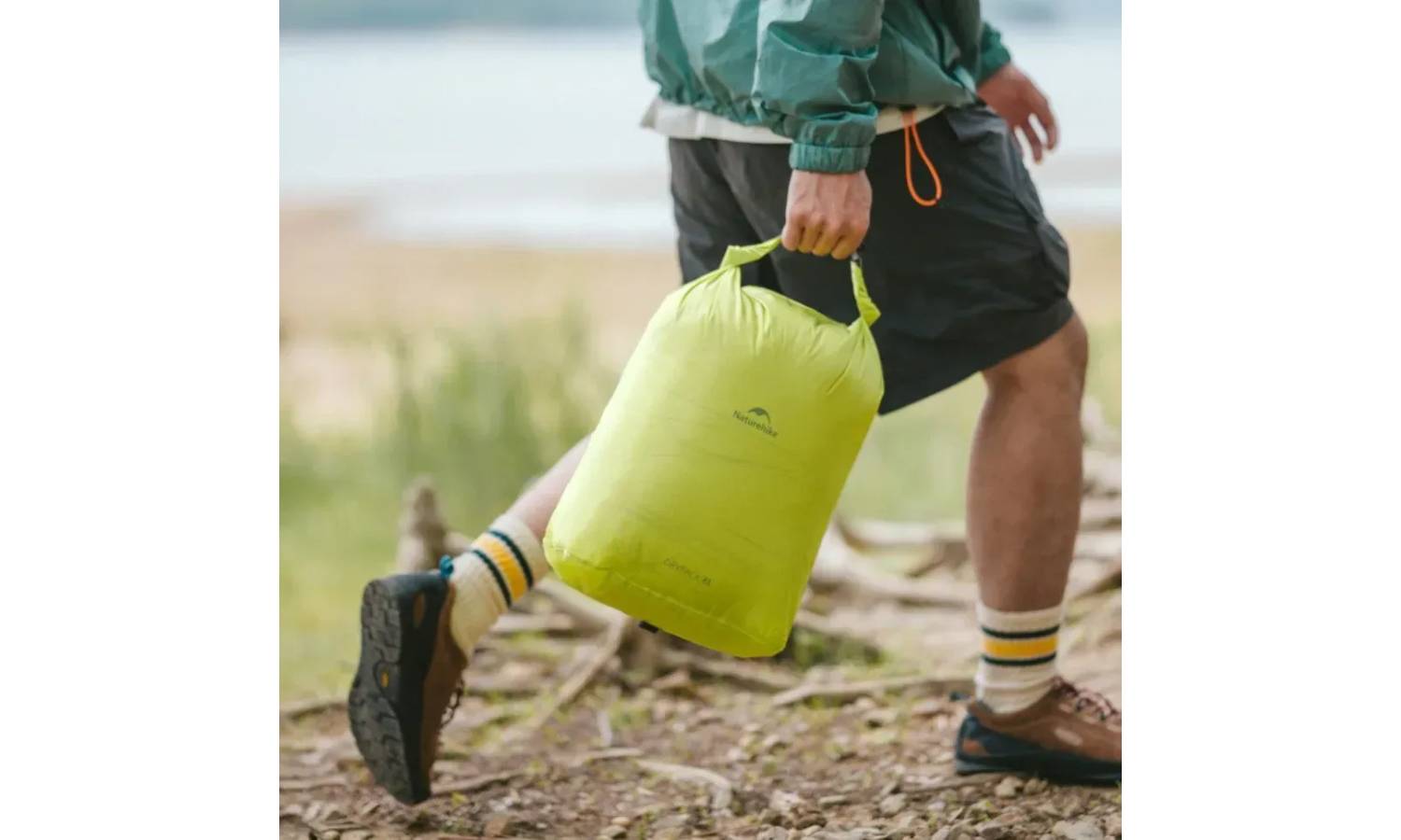 Гермомешок Naturehike CNK2550XB012, 8 л, желтый 2 Гермомешок Naturehike CNK2550XB012, 8 л, желтый 2