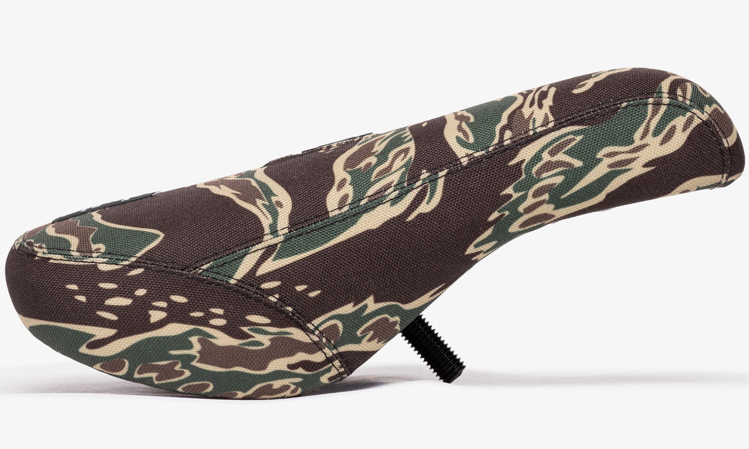 Фотография Седло WeThePeople TEAM PIVOTAL fat padded  коричневое (tiger camo) 2