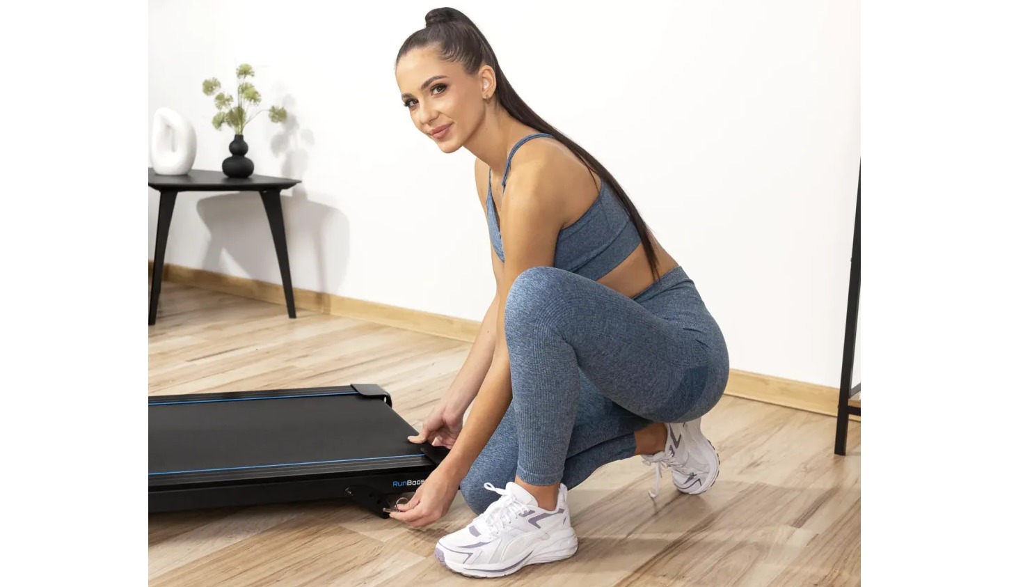 Фотография Беговая дорожка Gymtek XT550 синий 15