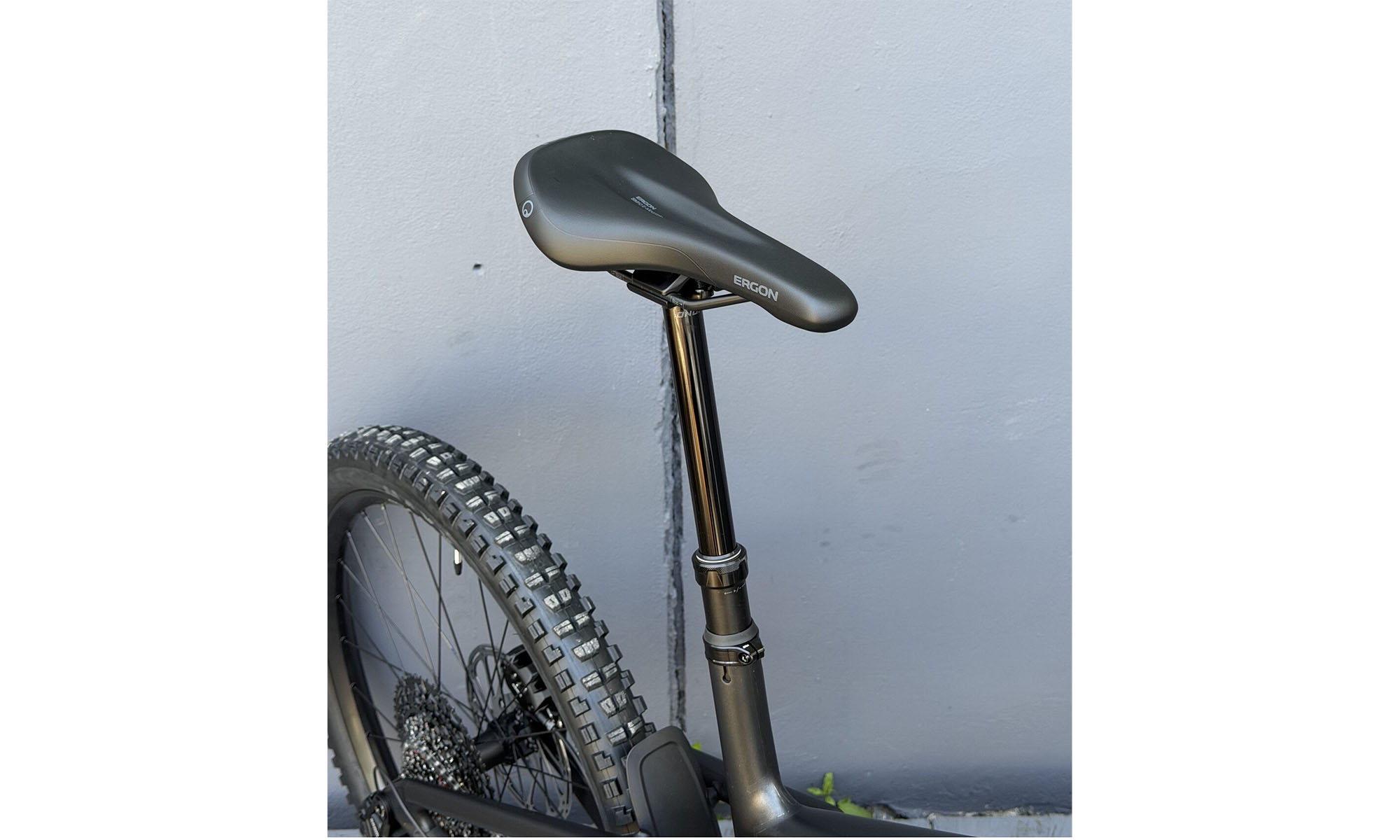 Электровелосипед MONDRAKER ZENDIT RR S, Carbon, Mullet 29/27.5'', размер M/L, рама 43.5, DJI Avinox M2S 800Wh, год 2026, Серый 4 Электровелосипед MONDRAKER ZENDIT RR S, Carbon, Mullet 29/27.5'', размер M/L, рама 43.5, DJI Avinox M2S 800Wh, год 2026, Серый 4