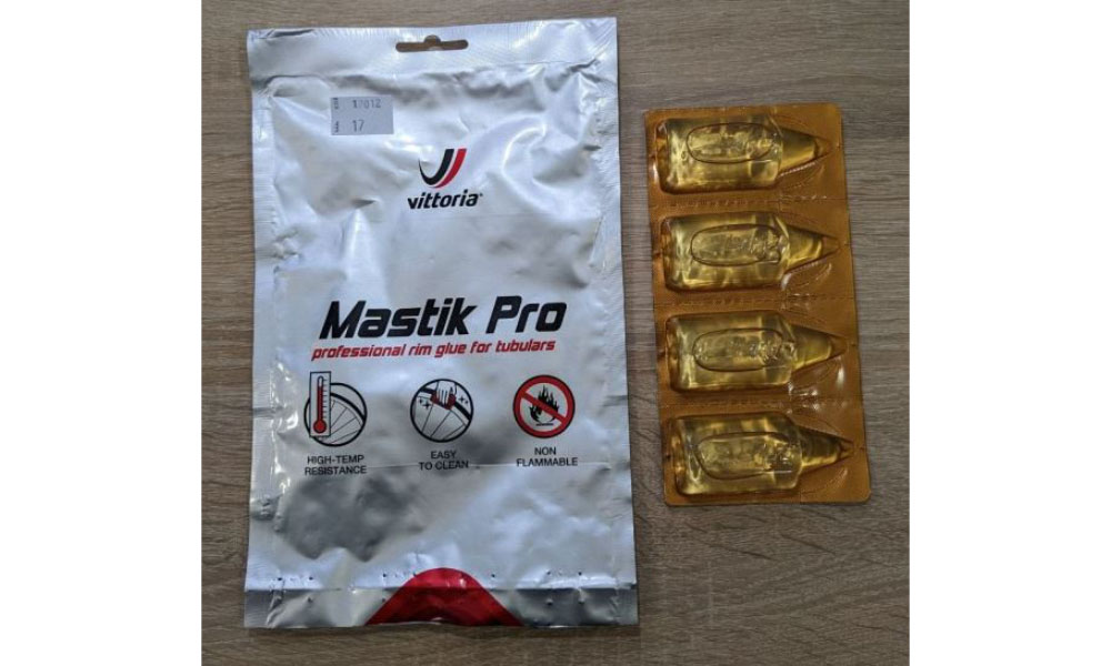 Клей VITTORIA Mastik Pro 2